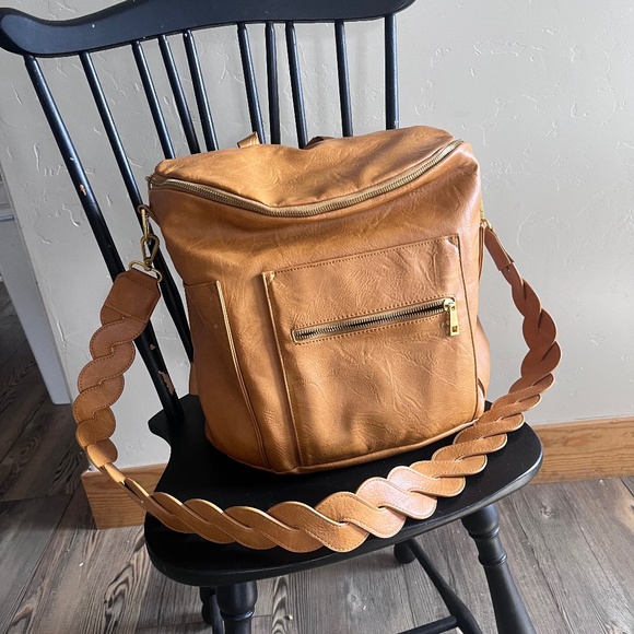 Fawn Design Diaper Bag *limited edition color Amber - Picture 1 of 4